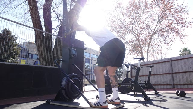 Zona de cardio y resistencia en Dark CrossFit Club